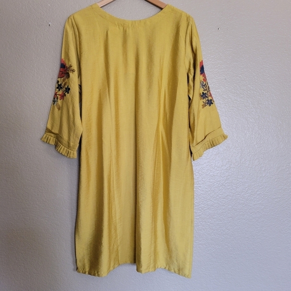 NWT FRESTA Dark Yellow Embroidered Long Slit Tunic - Picture 4 of 7